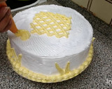 Foto del paso 4 de la receta: Decoración de tarta para principiantes