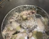 Foto langkah ke 1 dari resep Sup Oyong Sawi Putih.