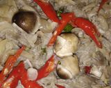 Foto langkah ke 4 dari resep Tumis pedas jamur sawit.