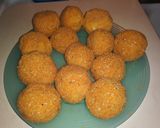 A picture of step 2 of Fried Balls of yumminess.