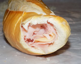 Foto del paso 5 de la receta: Pan relleno al horno caliente entero