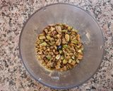 Foto del passaggio 1 della ricetta Biscotti ripieni al pistacchio