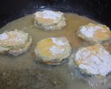 Foto langkah ke 3 dari resep Zukini Goreng Tepung / Hobak Jeon.