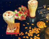 A picture of step 8 of Almond Custard Milkshake.