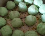 Foto langkah ke 5 dari resep Ondol-ondol ubi kayu.