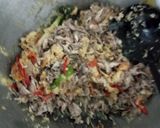 Foto langkah ke 4 dari resep Orak arik pindang telur.