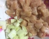 Hình bước làm 1 của món Chả gà rau củ áp chảo - lowcarb food
