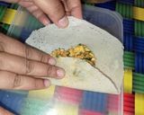 Foto langkah ke 7 dari resep Martabak telur mini.