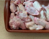 Foto del paso 4 de la receta: Alitas de pollo agridulces y picantes