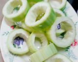 Hình bước làm 1 của món Canh bầu nhồi thịt