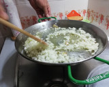Foto del paso 3 de la receta: Paella de Bacalao, Cebolla y Patata