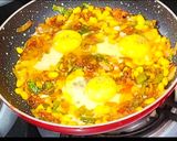 A picture of step 7 of Egg shakshuka.