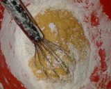 Foto langkah ke 3 dari resep Bolu karamel (sarang semut).