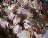 A picture of step 5 of Chicken Khada Masala.