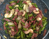 Foto del paso 2 de la receta: Revuelto de espárragos