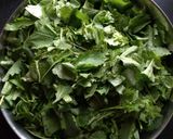 सरसों का साग और मक्की की रोटी (Sarson ka saag aur makki ki roti recipe in hindi) रेसिपी चरण 1 फोटो