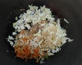 Foto langkah ke 2 dari resep 39. Nasgor mawut ikan asin.