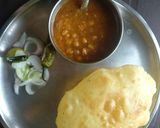 A picture of step 3 of Bhature with chole.