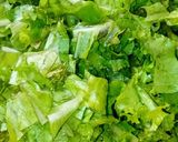 A picture of step 1 of Lettuce and cabbage salad.