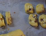 A picture of step 3 of Cranberry and White chocolate Biscuits.