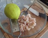 Foto del passaggio 3 della ricetta Polpette di gamberi al forno, con crema di burrata e frutto della passione