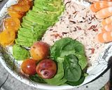 Une image de l'étape 3 de Salade de riz aux crevettes et aux mirabelles.
