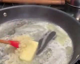 Foto del paso 2 de la receta: Camarones Al Mojo de Ajo #lacocinadeconsuelo