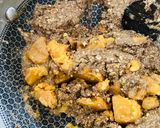 A picture of step 4 of Ragi Gur Papadi.