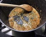 Une image de l'étape 6 de Velouté de betteraves rouges et pommes de terre au curry et gingembre.