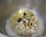 A picture of step 1 of Kabli chana pilau.