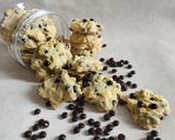 Foto langkah ke 3 dari resep Vanila Chocochips Cookies (Simple Renyah).
