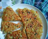 Foto langkah ke 5 dari resep Telur Dadar Makaroni Goreng.