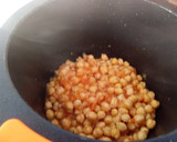 Foto del paso 2 de la receta: Potaje de garbanzos con espinacas rápido