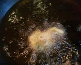 A picture of step 2 of Pyaaz Pakoray.
