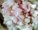 लेफ्ट ओव्हर चपातीचा तिखट चुरमा (Left Over Chapaticha Tikhat Churma Recipe In Marathi) रेसिपी स्टेप 1 फोटो 