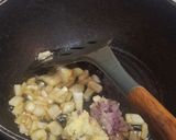 Foto langkah ke 1 dari resep Roti Kelopak Bunga Isi Ayam Kecap.