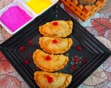 मावा ड्राई फ्रूट्स गुझिया रेसिपी चरण 5 फोटो