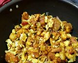 A picture of step 6 of Bread Upma with Scrambled egg.