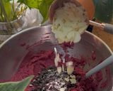 Gambar langkah 5 resipi Biskut red velvet.