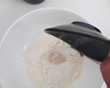 Foto langkah ke 2 dari resep Martabak Keju Coklat.