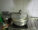 A picture of step 19 of Dhaba Style Rajma Masala.