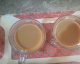 A picture of step 1 of Kadak chai.