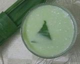 A picture of step 2 of Pandan leaf soup.