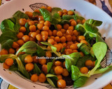 Foto del paso 3 de la receta: Garbanzos con soja, miel y jengibre en ensalada