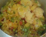 A picture of step 1 of Pav bhaji.