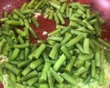 A picture of step 3 of Sonoran-Style Green Beans with Eggs.