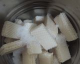 A picture of step 1 of ❤VANILLA WAFER MILK SHAKE❤.