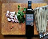 Foto del paso 1 de la receta: Tallarines Aglio e Olio (ajo y aceite)