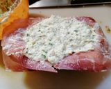 Foto del passaggio 3 della ricetta Barchette di melanzane ripiene di ricotta, polpa di melanzana, pecorino romano, avvolto nello speck