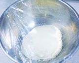 Foto langkah ke 4 dari resep Roti sosis keju ala bakery korea. Bahan roti cuma 3 macam.